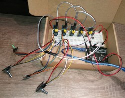 Arduino Mikrocontroller mit Ein- und Ausgabekomponenten